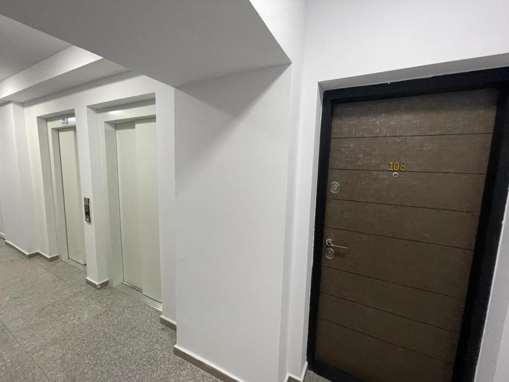 Moghioros Residence C3 Boekarest Buitenkant foto